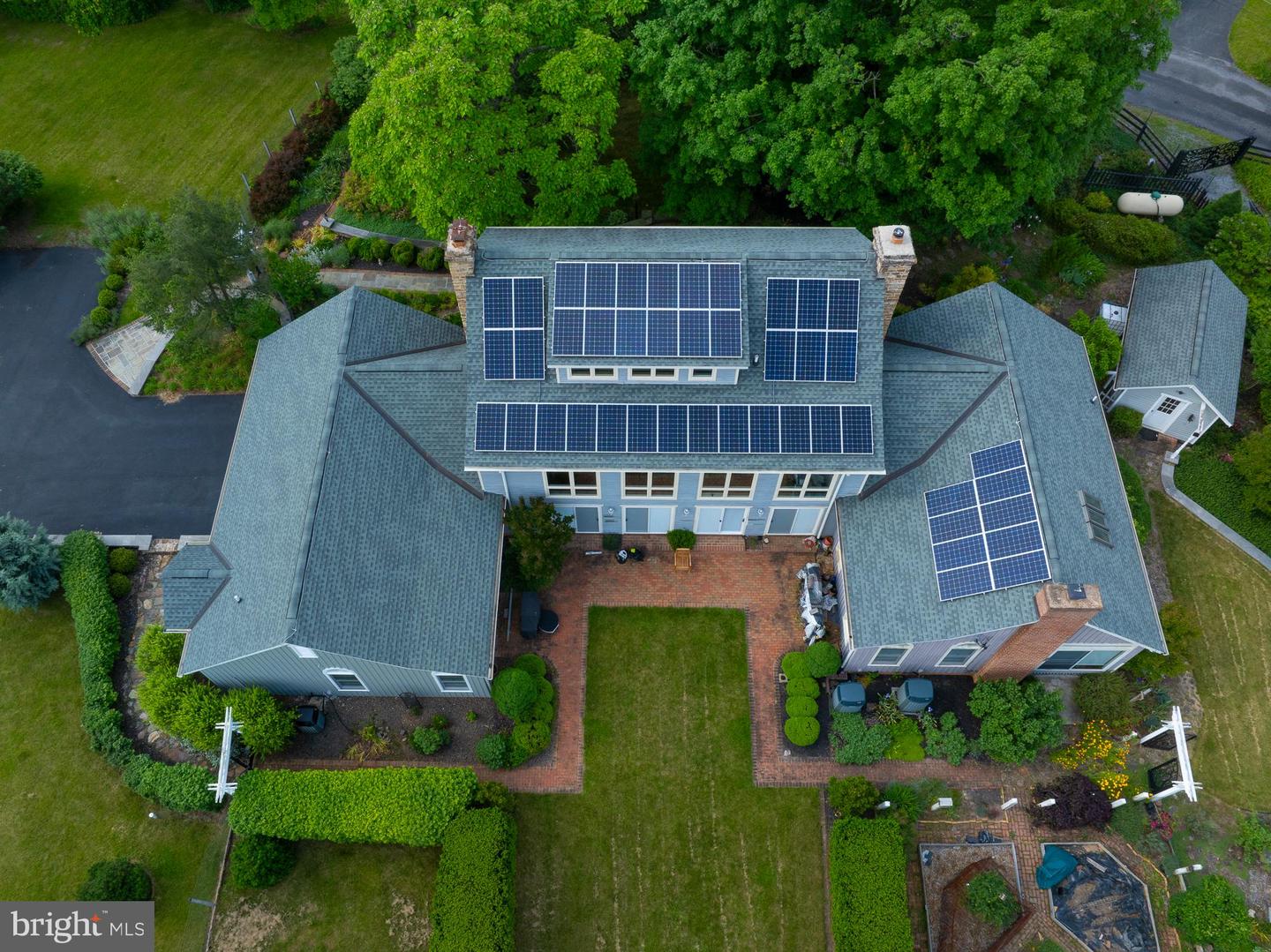 2548 Mountain Lake Road, Hedgesville