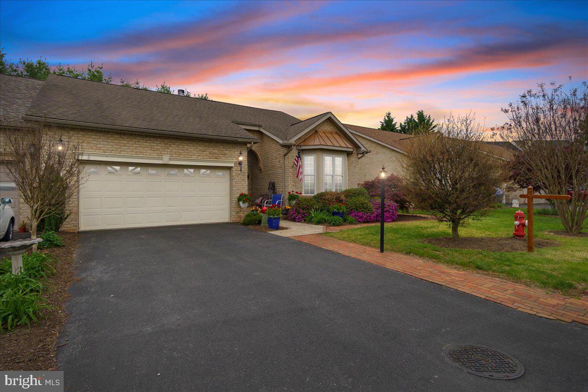 93 Radcliff Lane, Falling Waters
