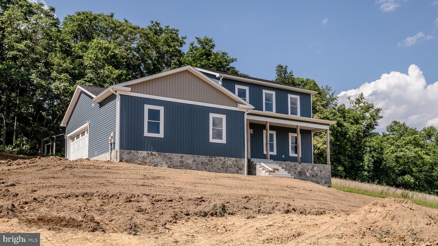 645 Slonaker Lane, Martinsburg