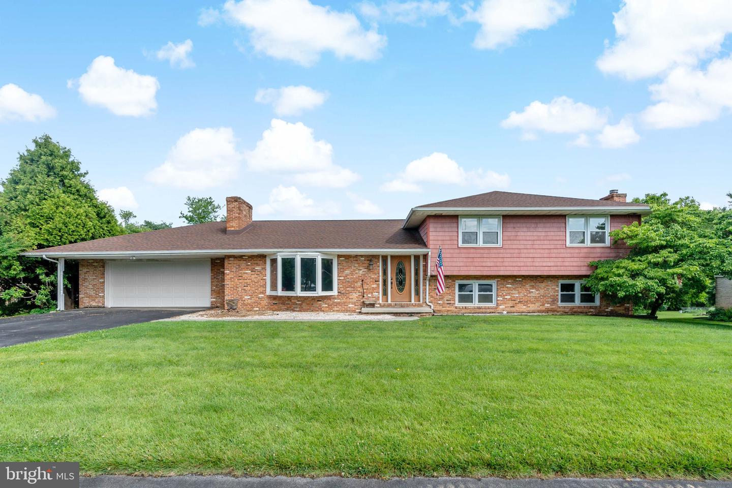 319 Hermitage Drive, Martinsburg