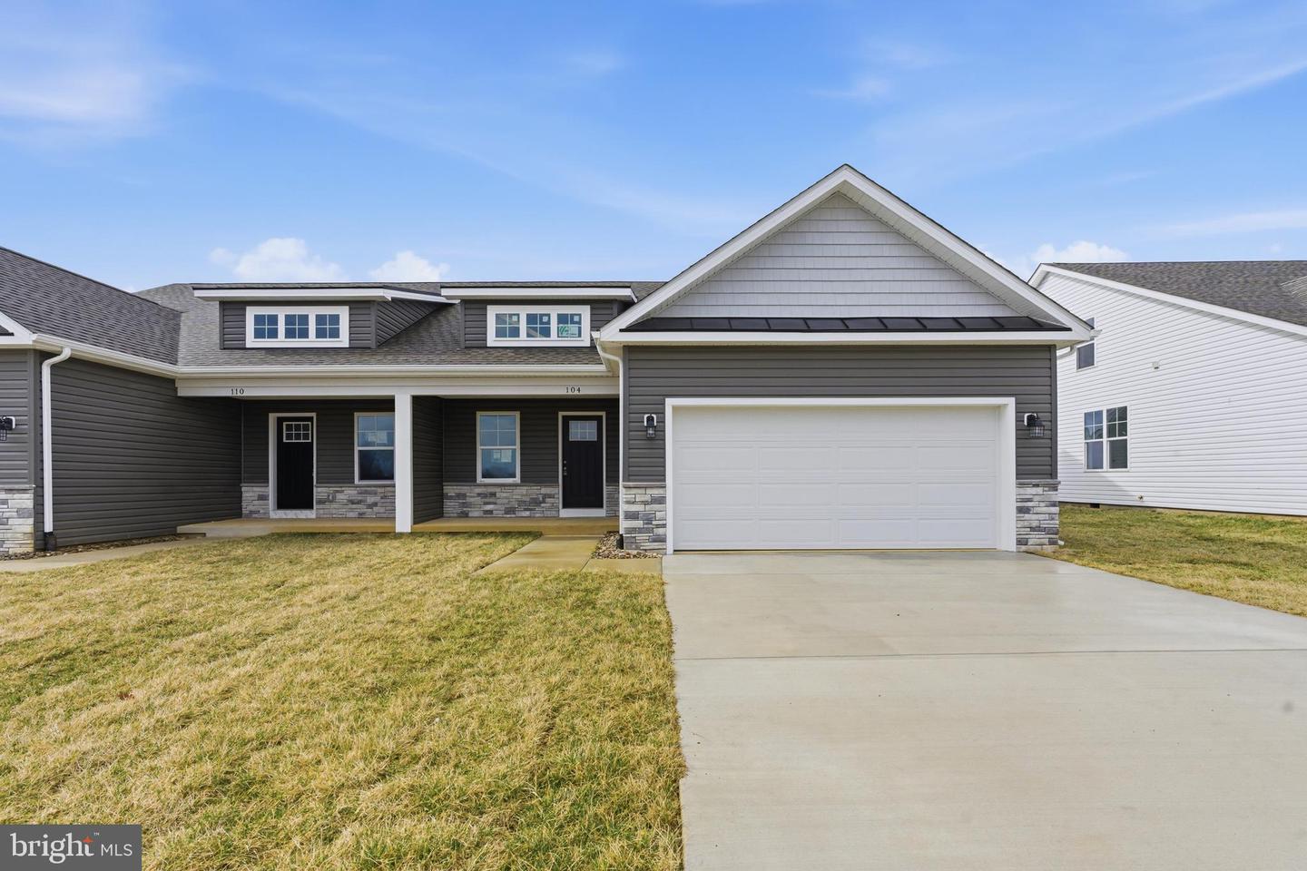 104 Barrier Reef Drive, Martinsburg
