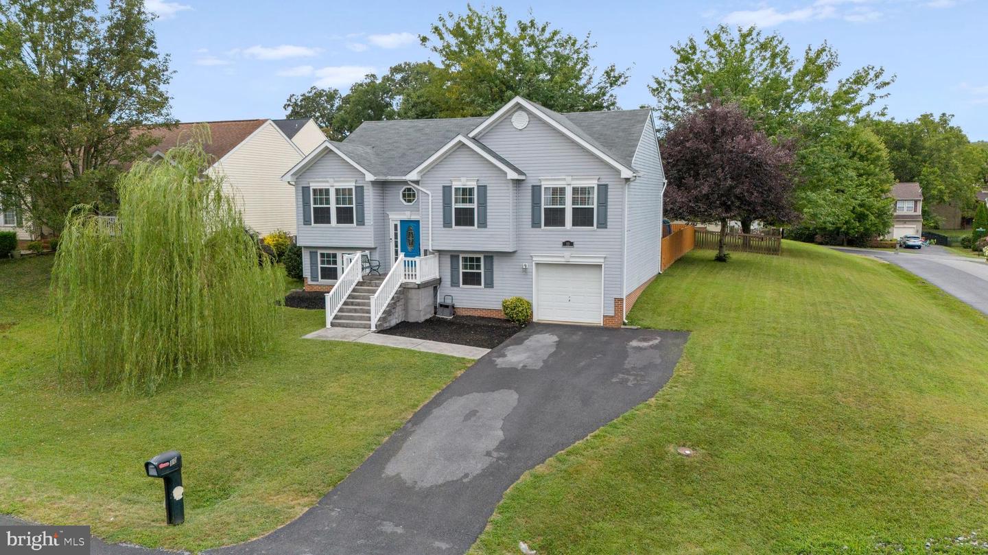 10 Quality Terrace, Martinsburg