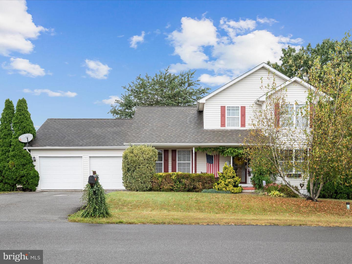 306 Ford Circle, Inwood