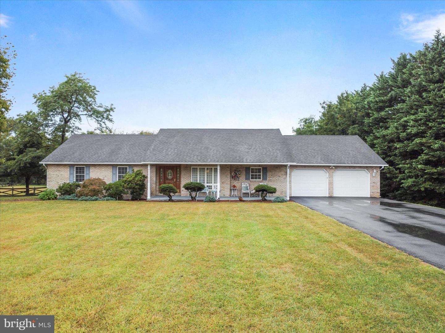 350 Ashton Drive, Falling Waters