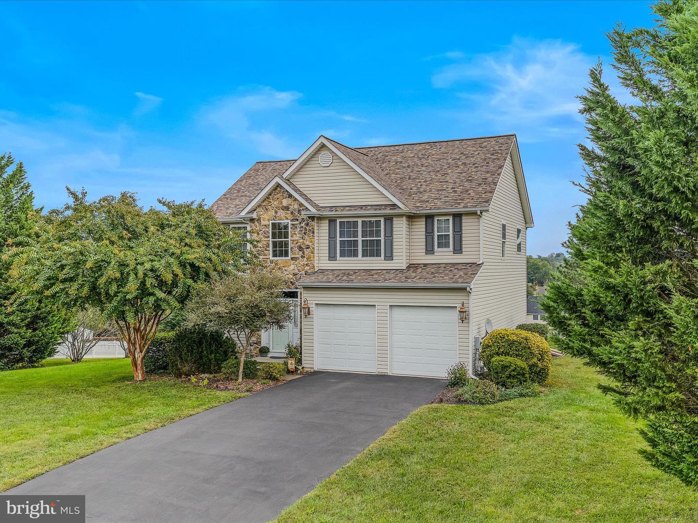554 Braeburn Drive, Martinsburg
