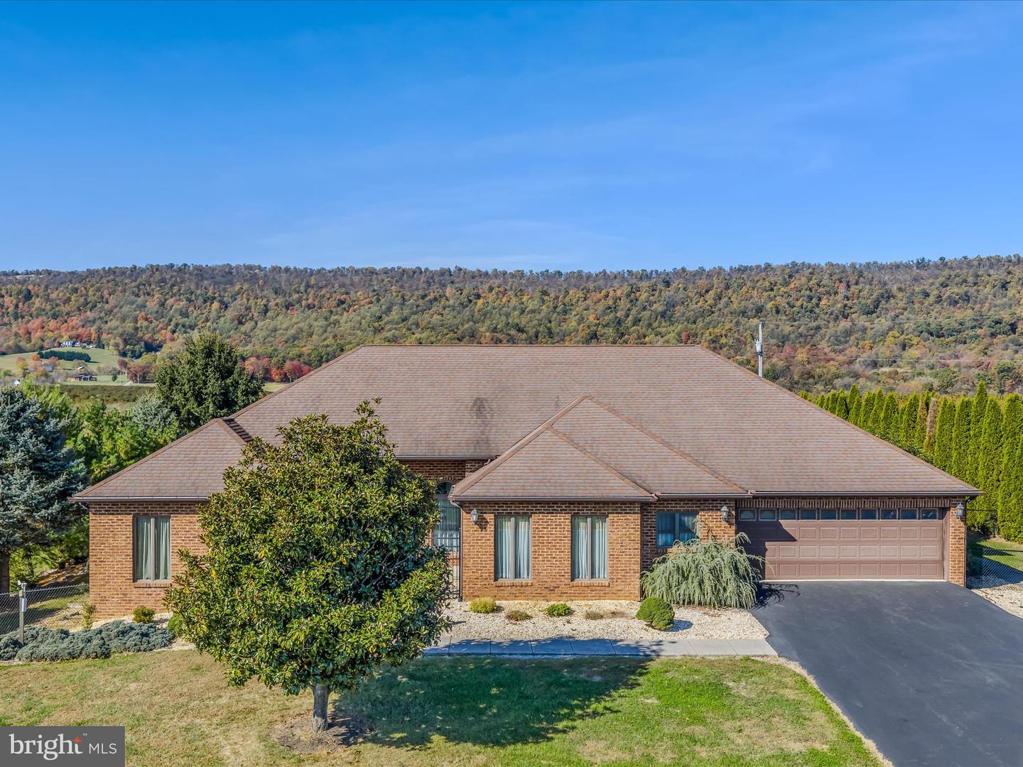 1687 Thatcher Road, Martinsburg