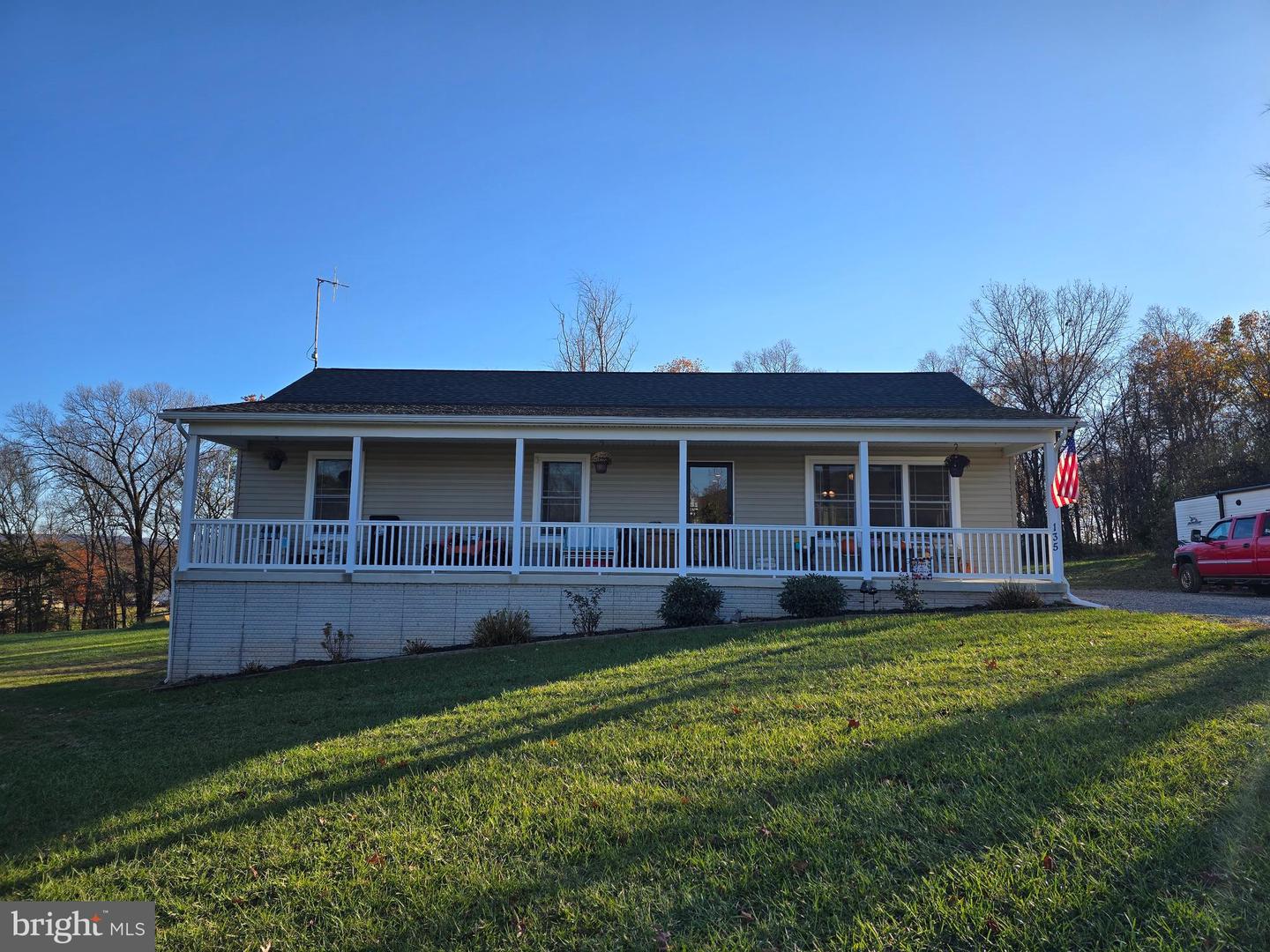 135 Hershel Lane, Hedgesville