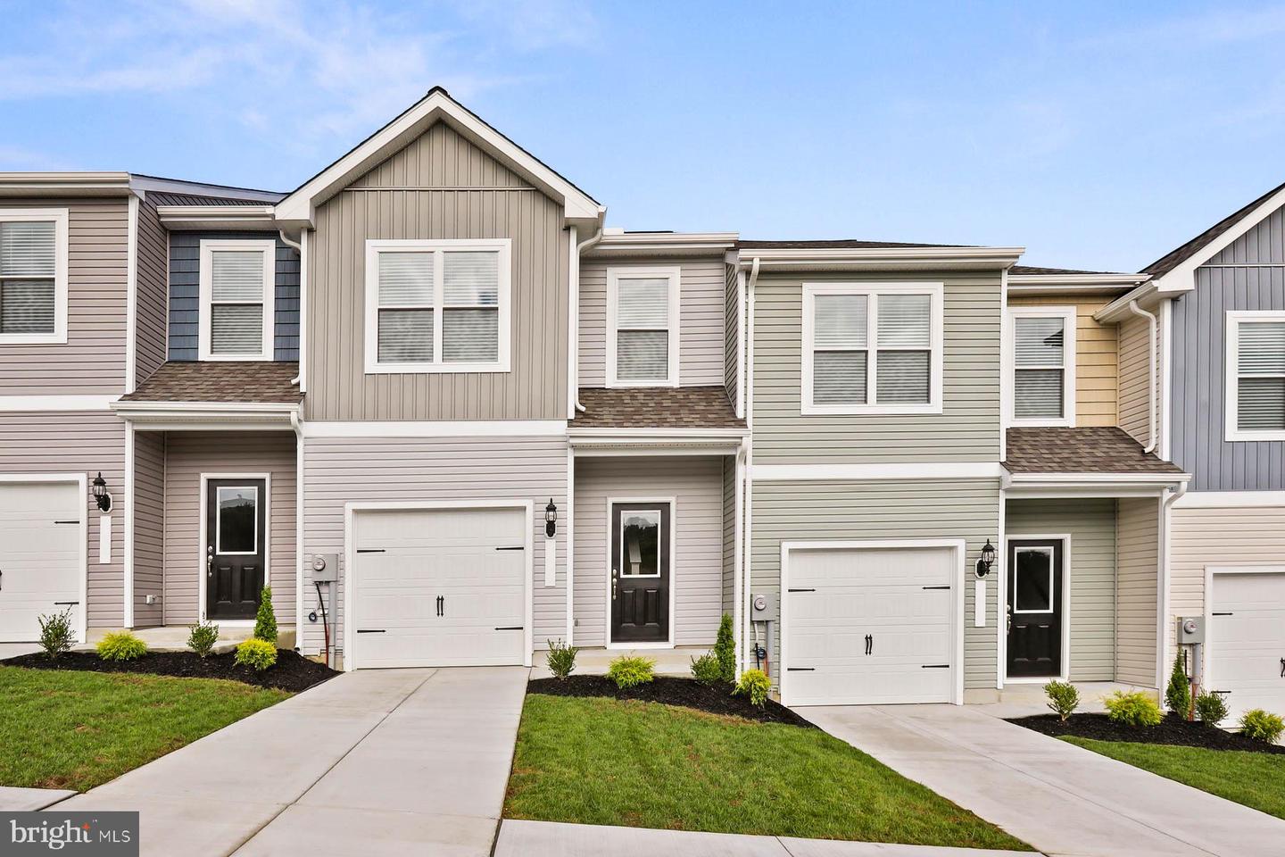25 Cranston Court, Falling Waters