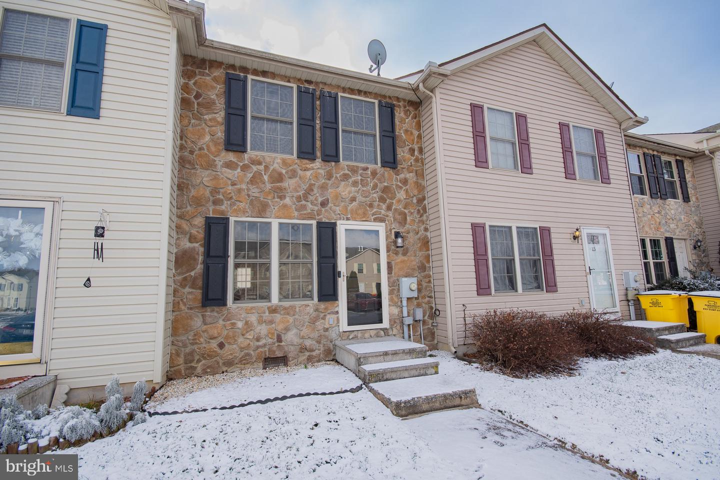 11 Colossians Court, Inwood
