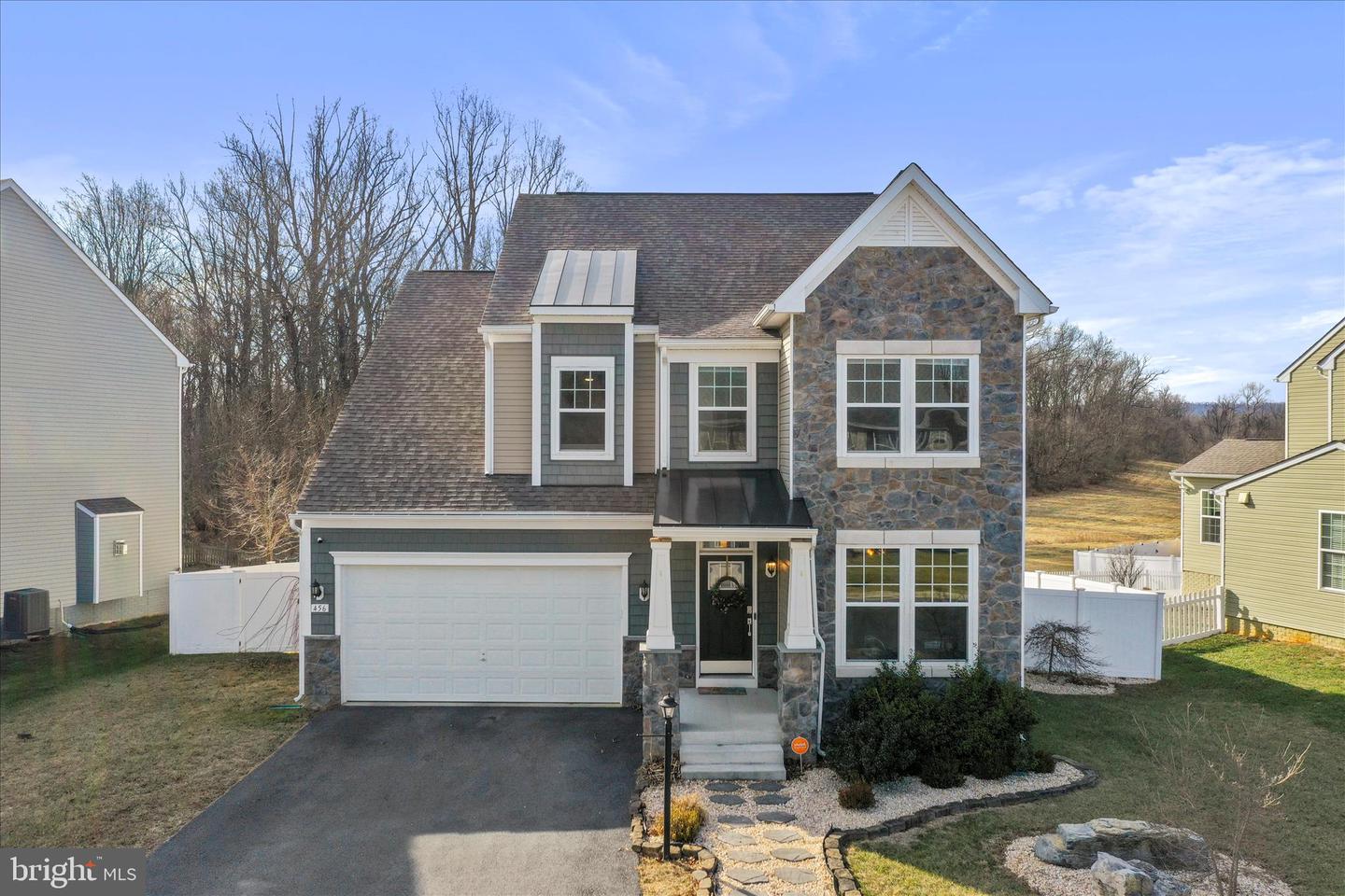 456 Flight O Arrows Way, Martinsburg
