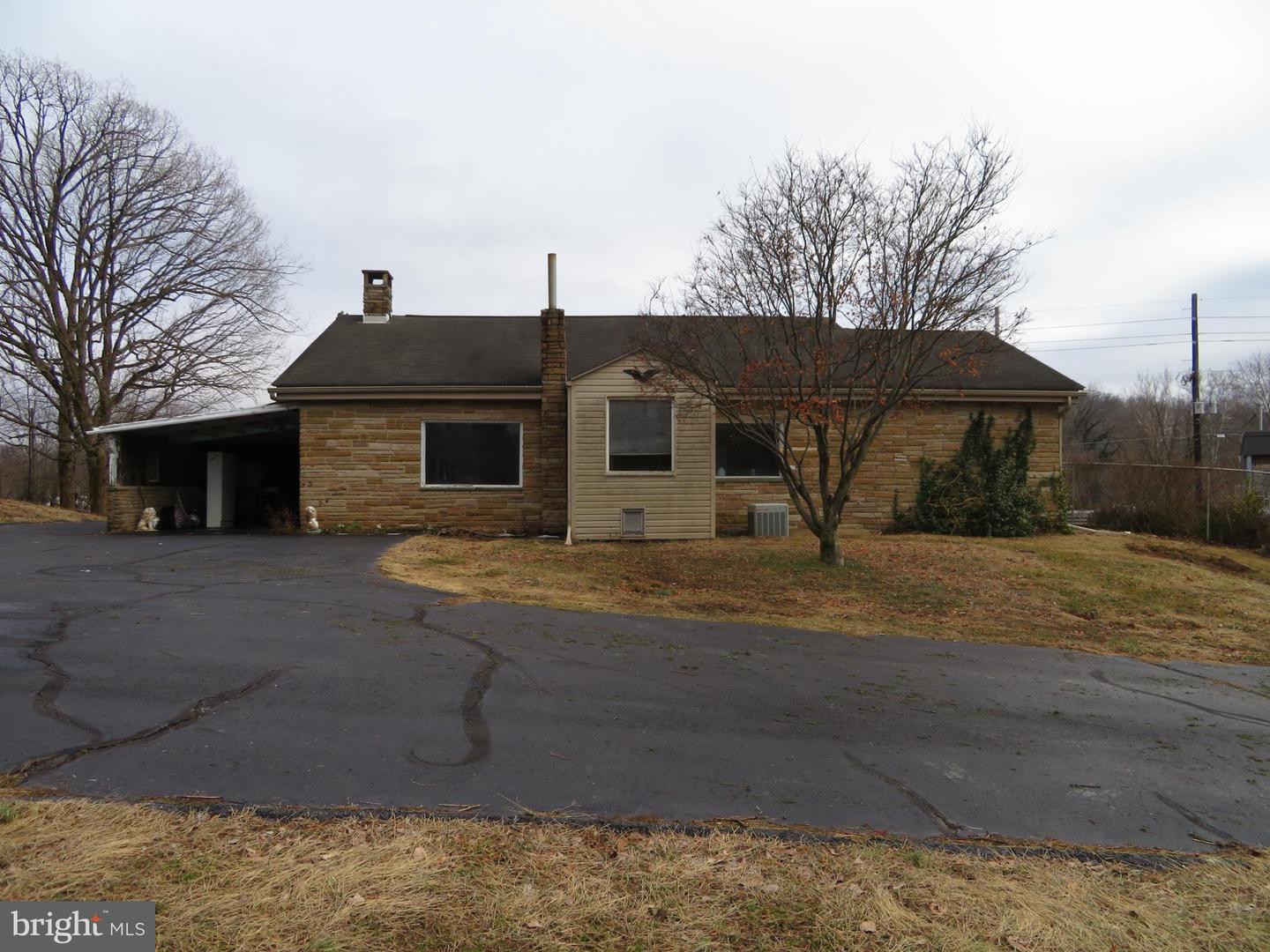 269 Crawford Quarry Road, Falling Waters