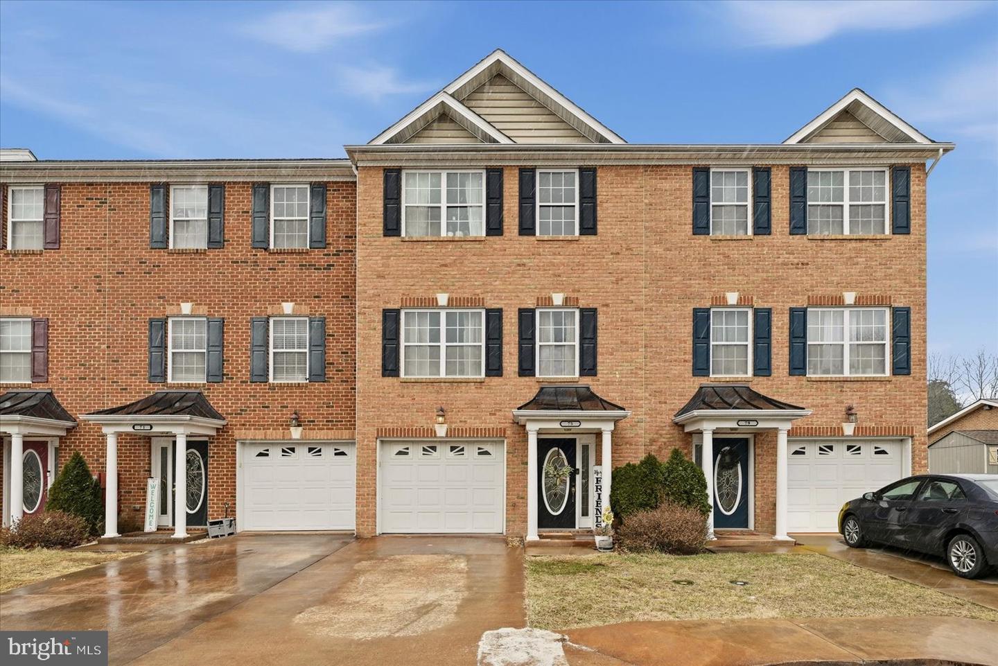 75 Babylonica Court, Inwood