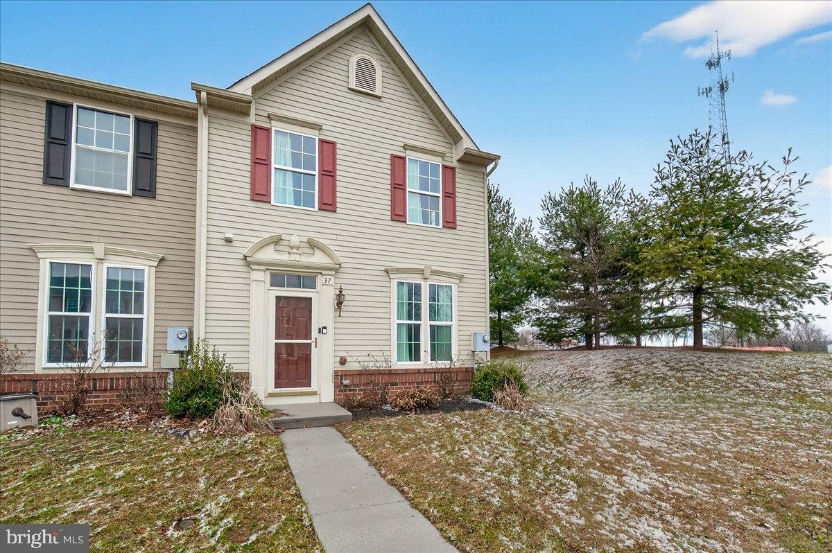 37 Erie Place, Falling Waters