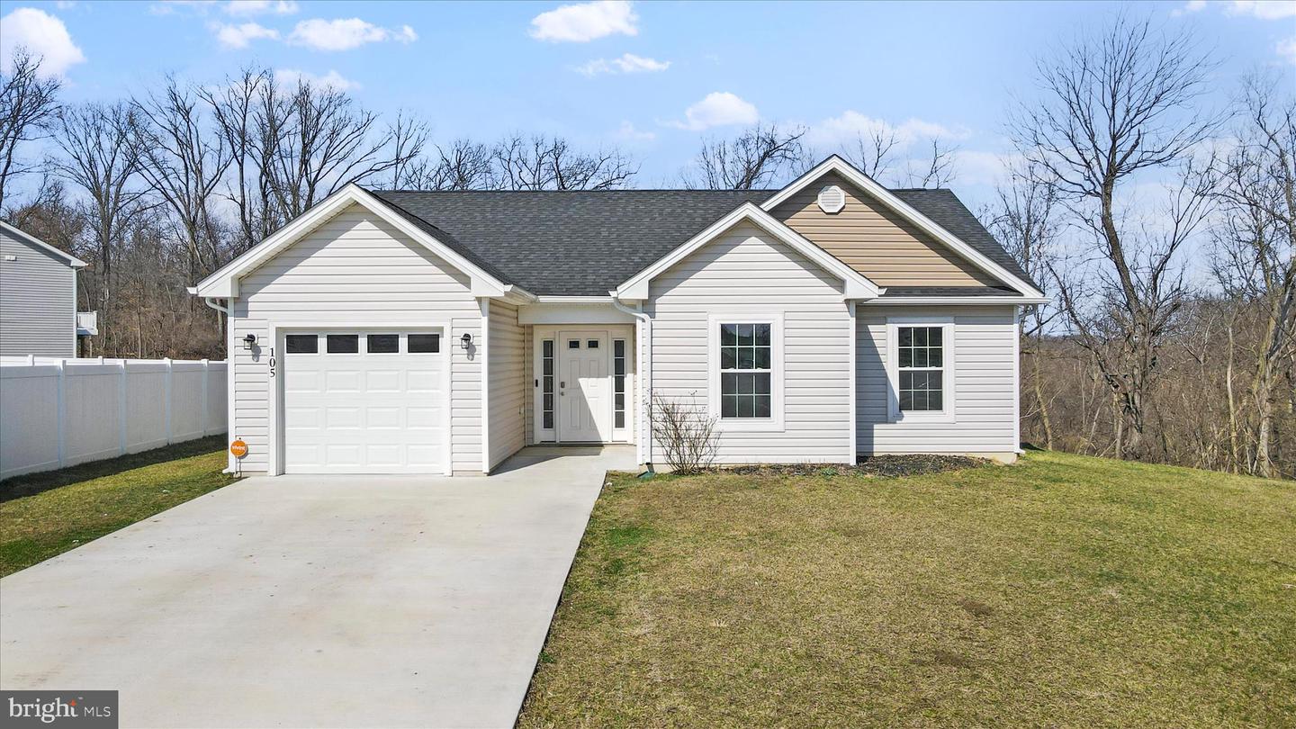 105 Whippet Court, Martinsburg