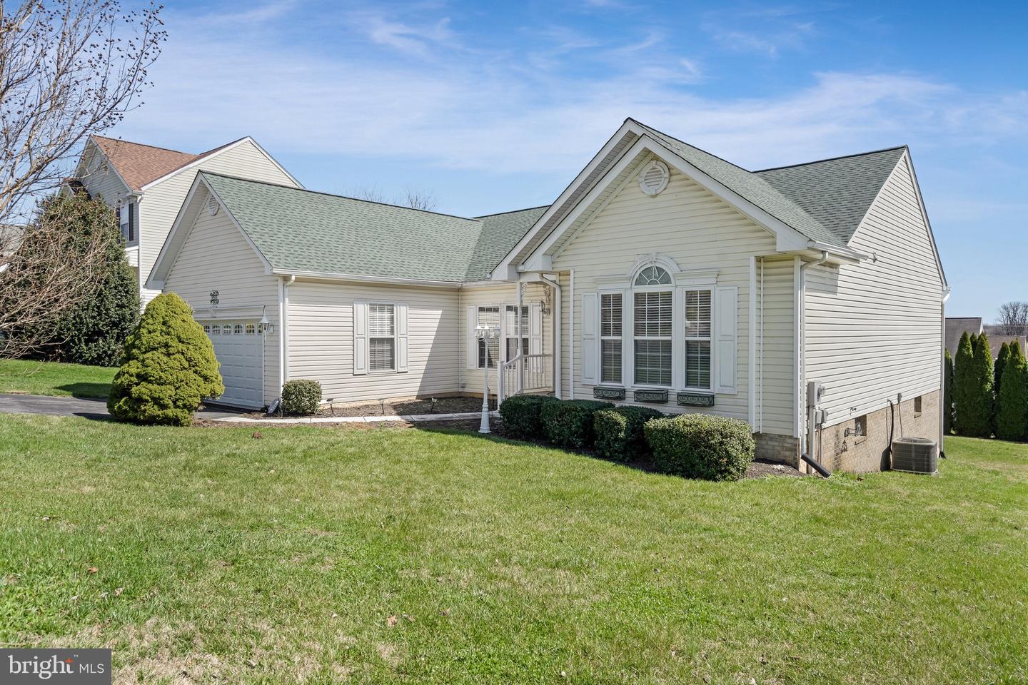 293 Pastoral Court, Martinsburg