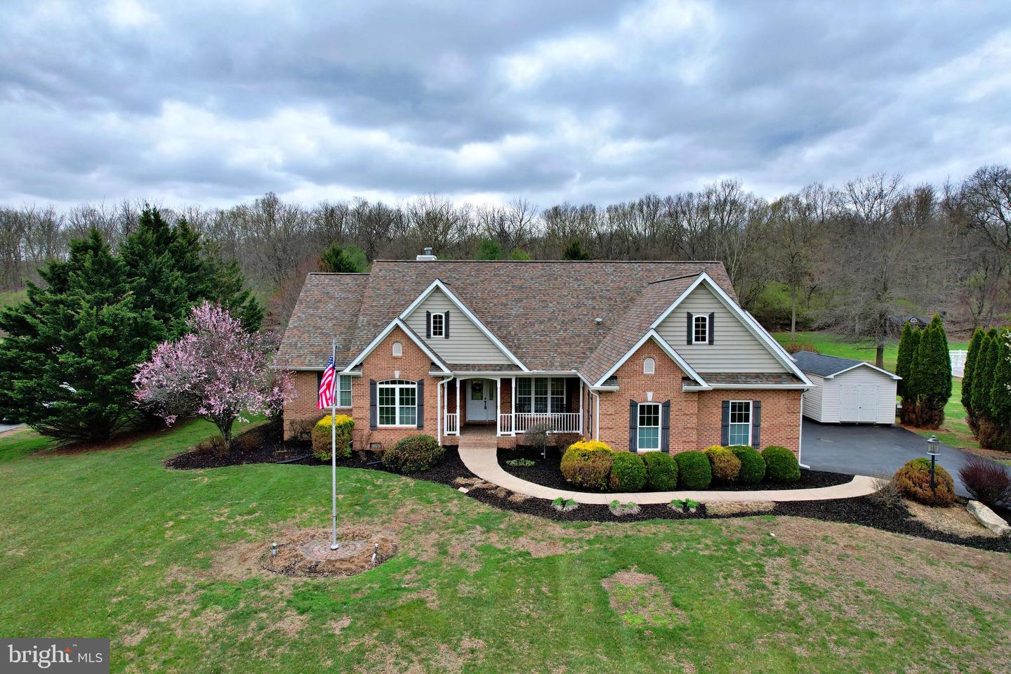 407 Lost Road, Martinsburg
