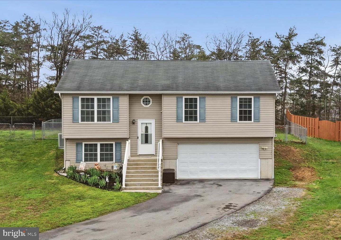 212 Freight Car Circle, Bunker Hill