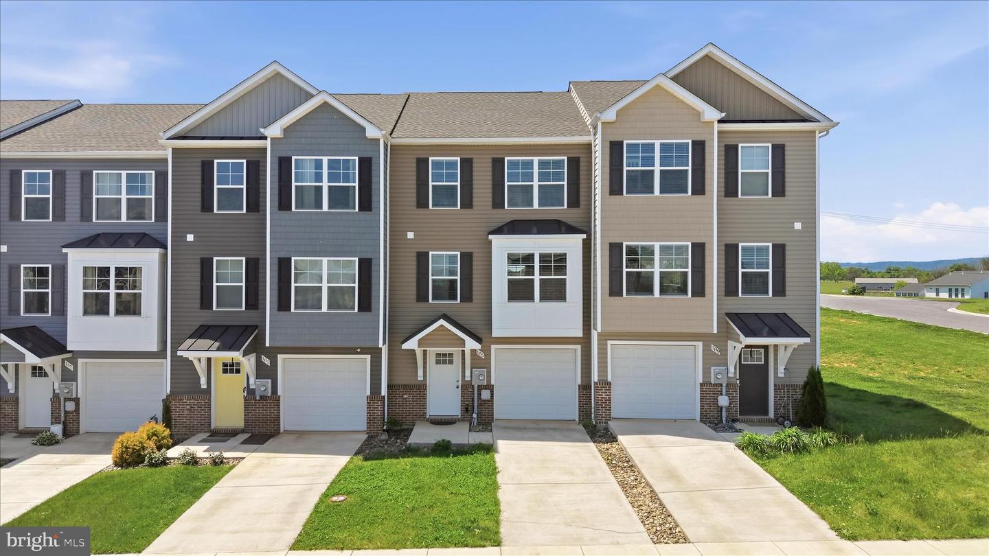 185 Carnes Way