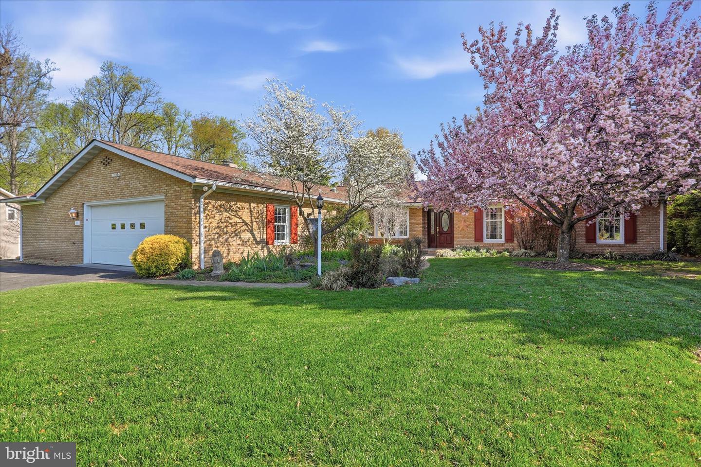 20 Minnick Road, Inwood