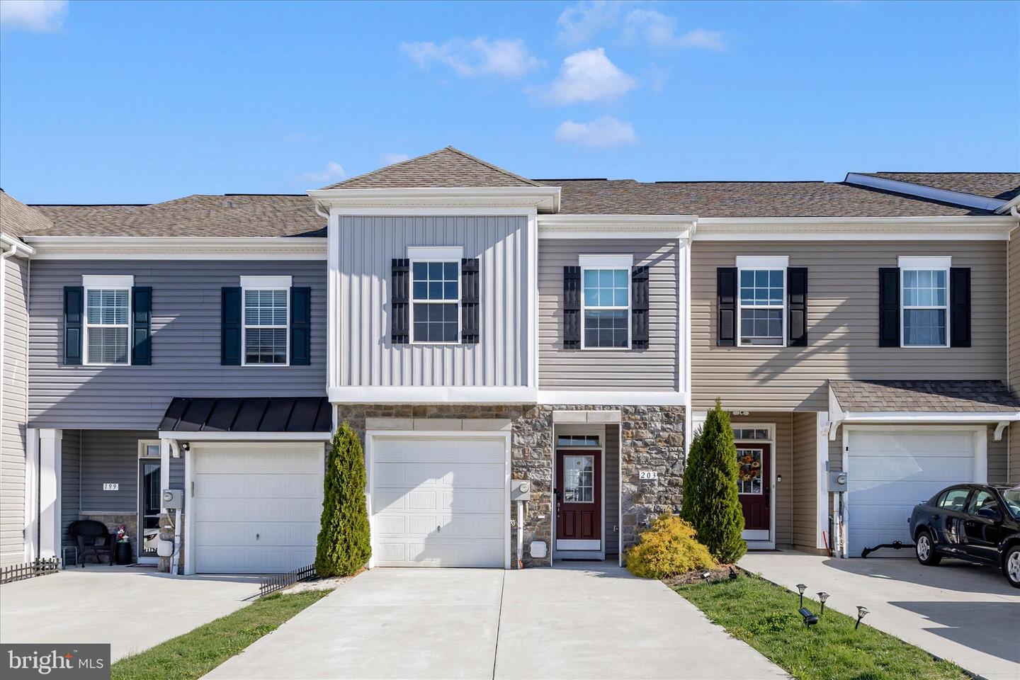 203 Charterhouse Street, Falling Waters