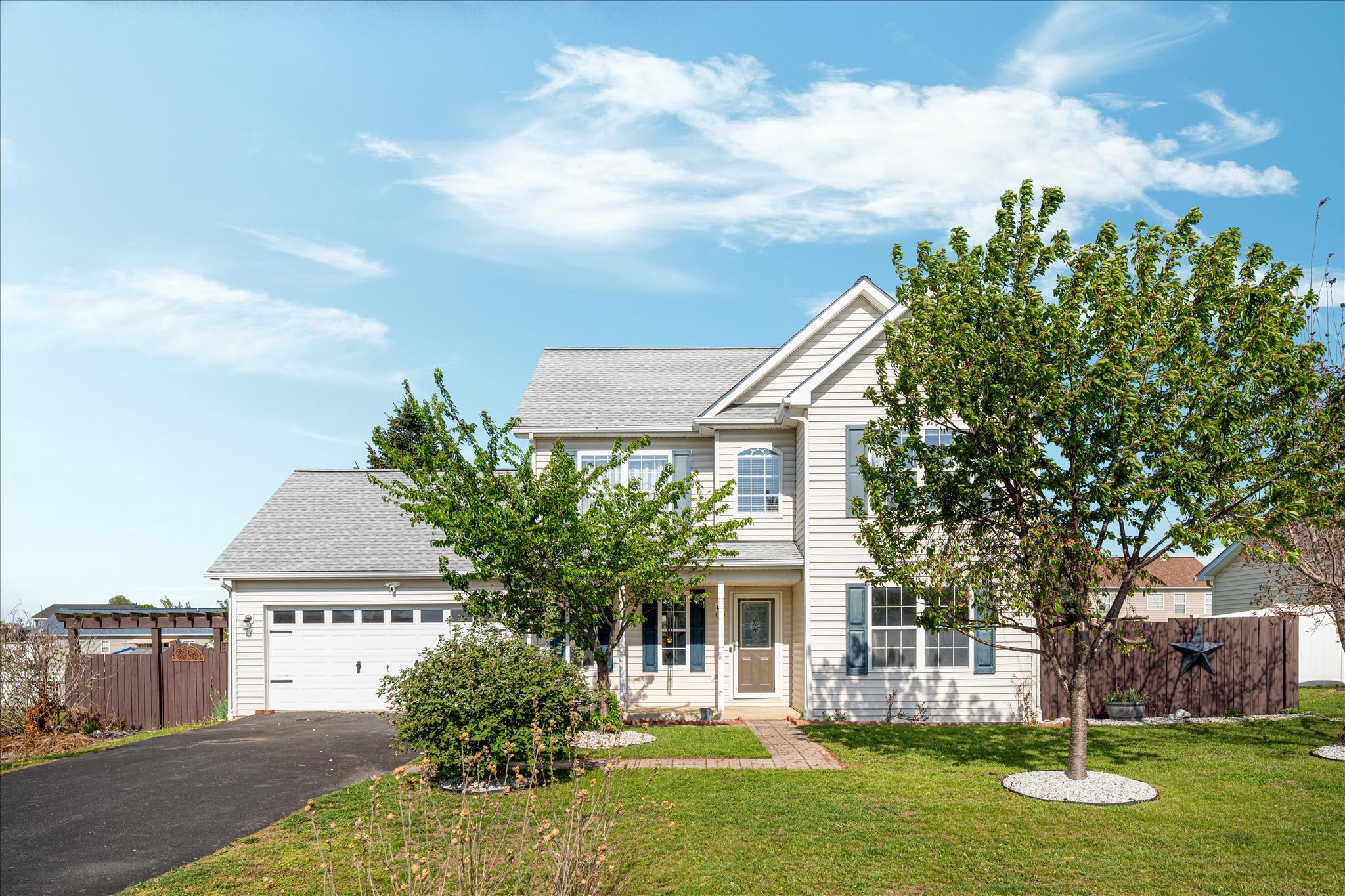 109 Fenimore Drive, Inwood