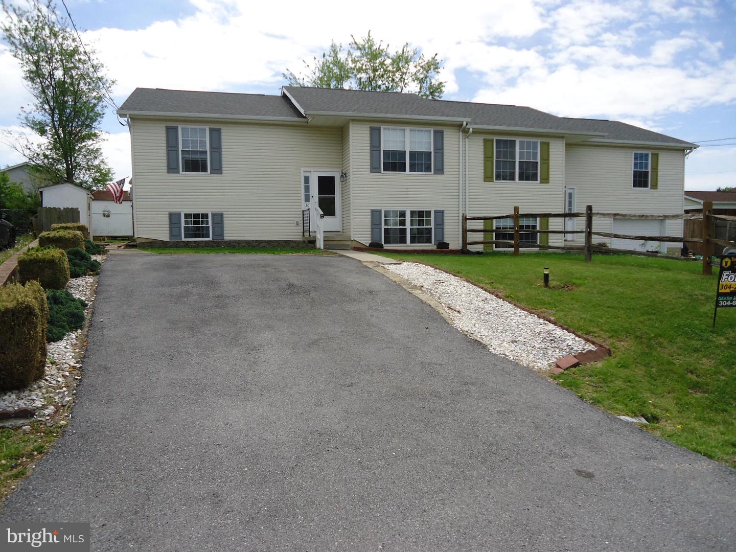30 Squire Circle