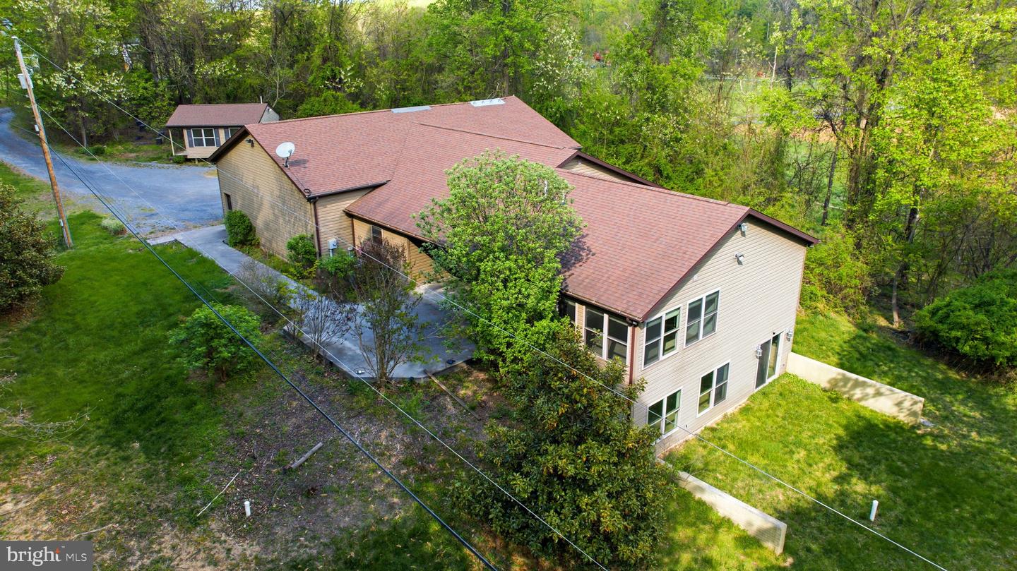 175 Rooney Road, Hedgesville