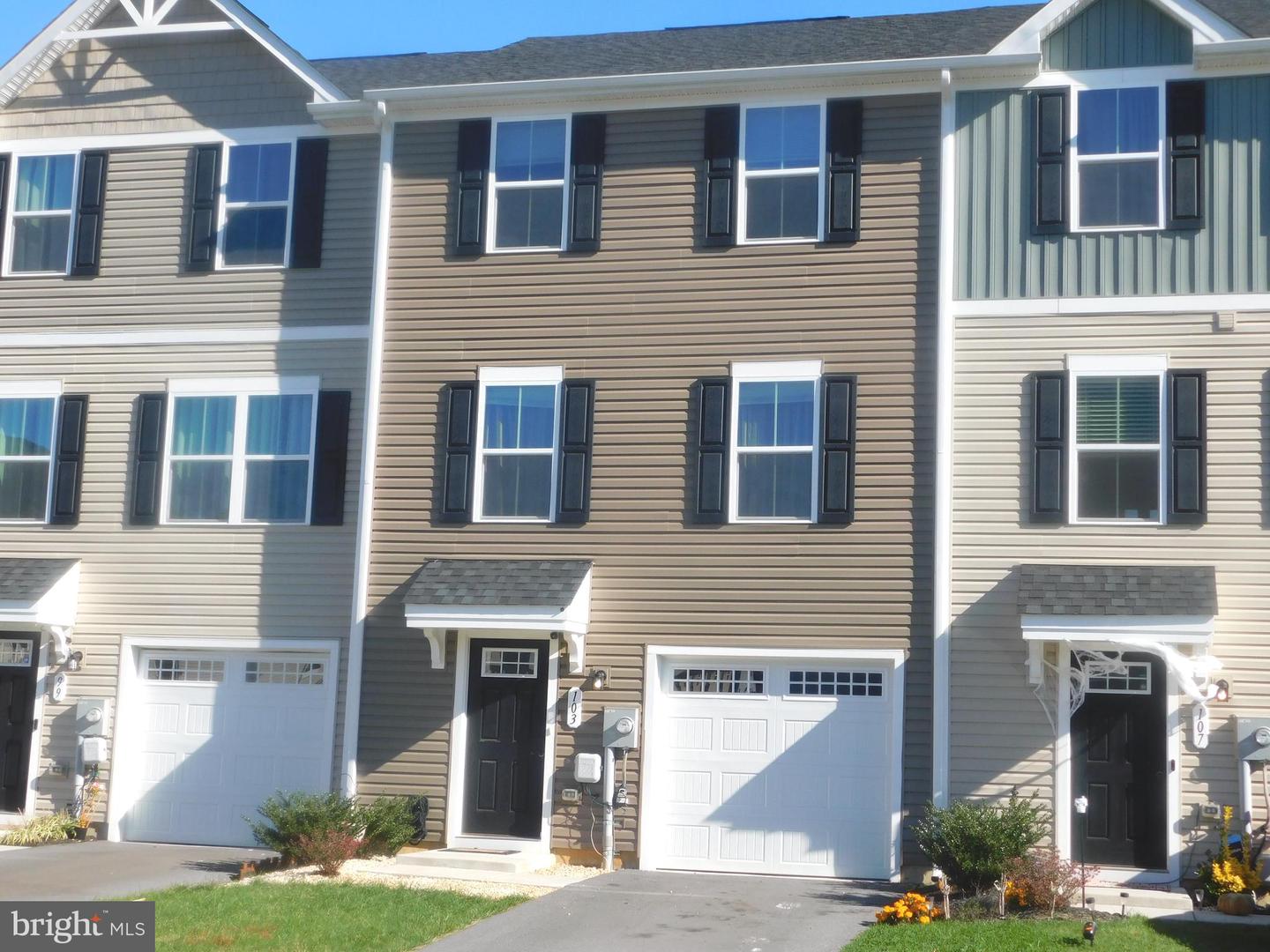 103 Rhea Drive, Martinsburg