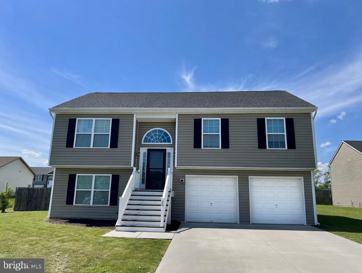 39 Gnatcatcher Lane, Martinsburg