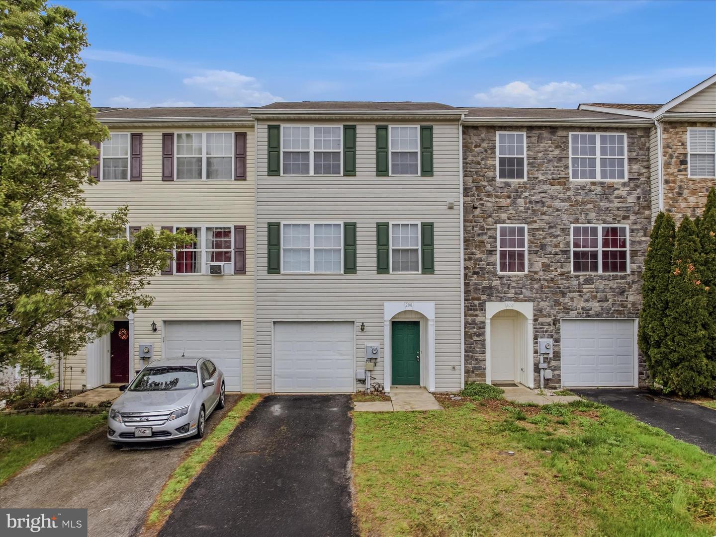 206 Pony Circle, Martinsburg