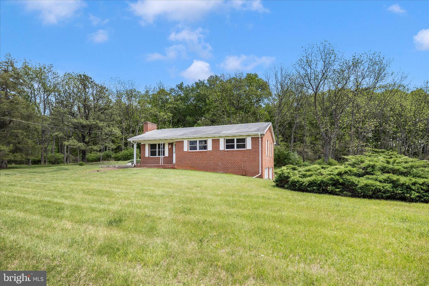 208 Stoney Lick Road, Martinsburg