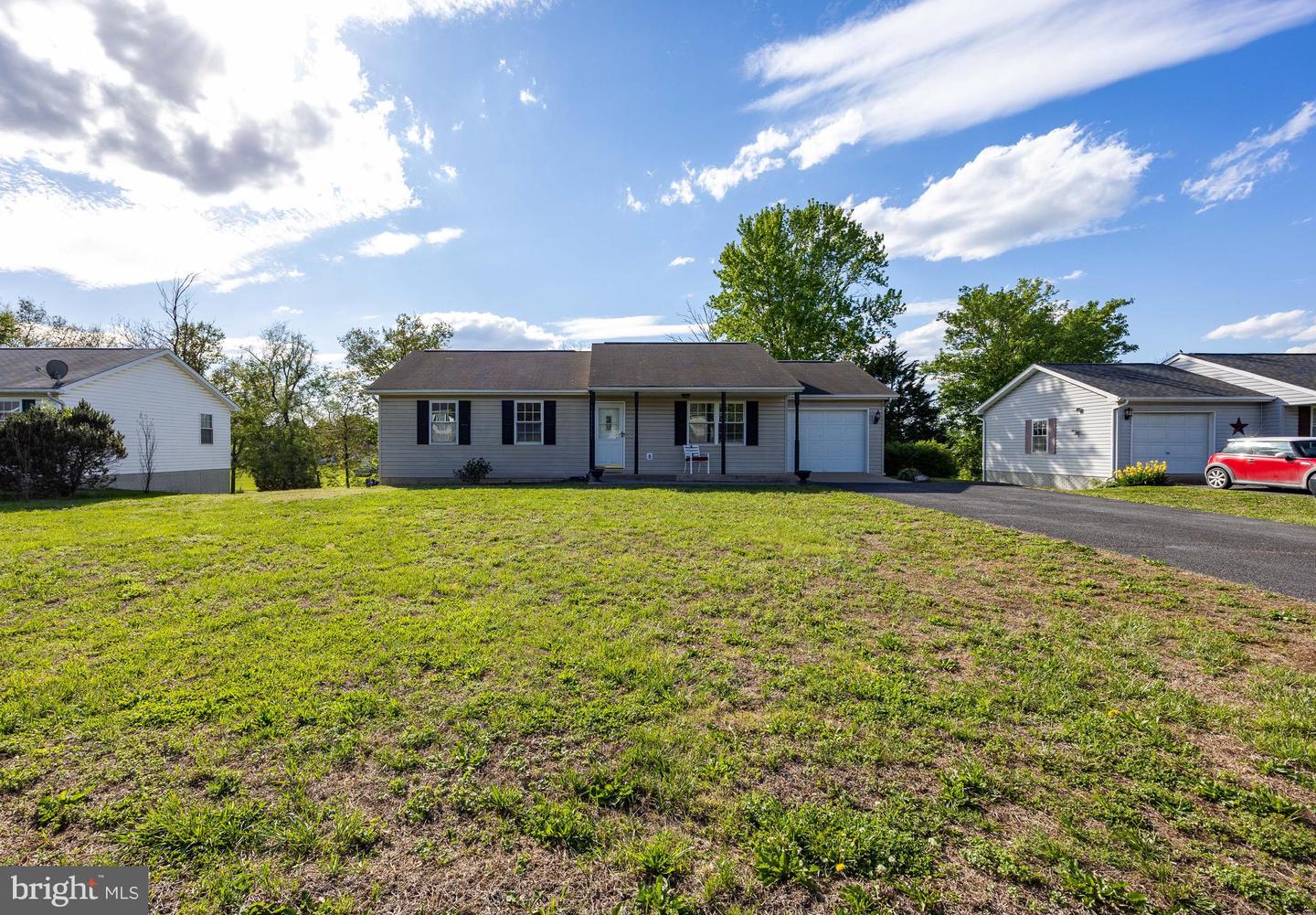351 Mimosa Drive, Martinsburg