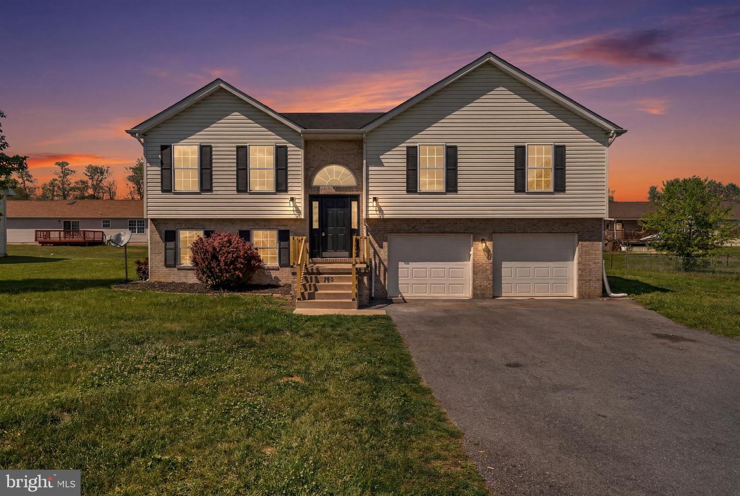 140 Thayers Gull Drive, Martinsburg