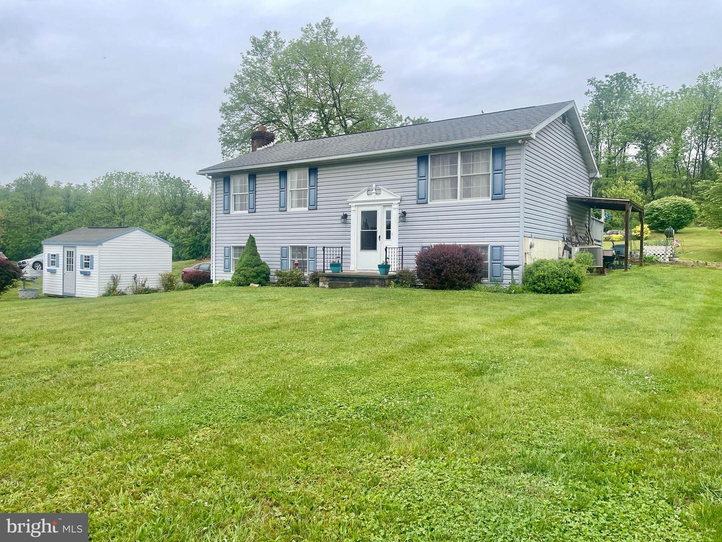 27 Canterbury Drive, Martinsburg