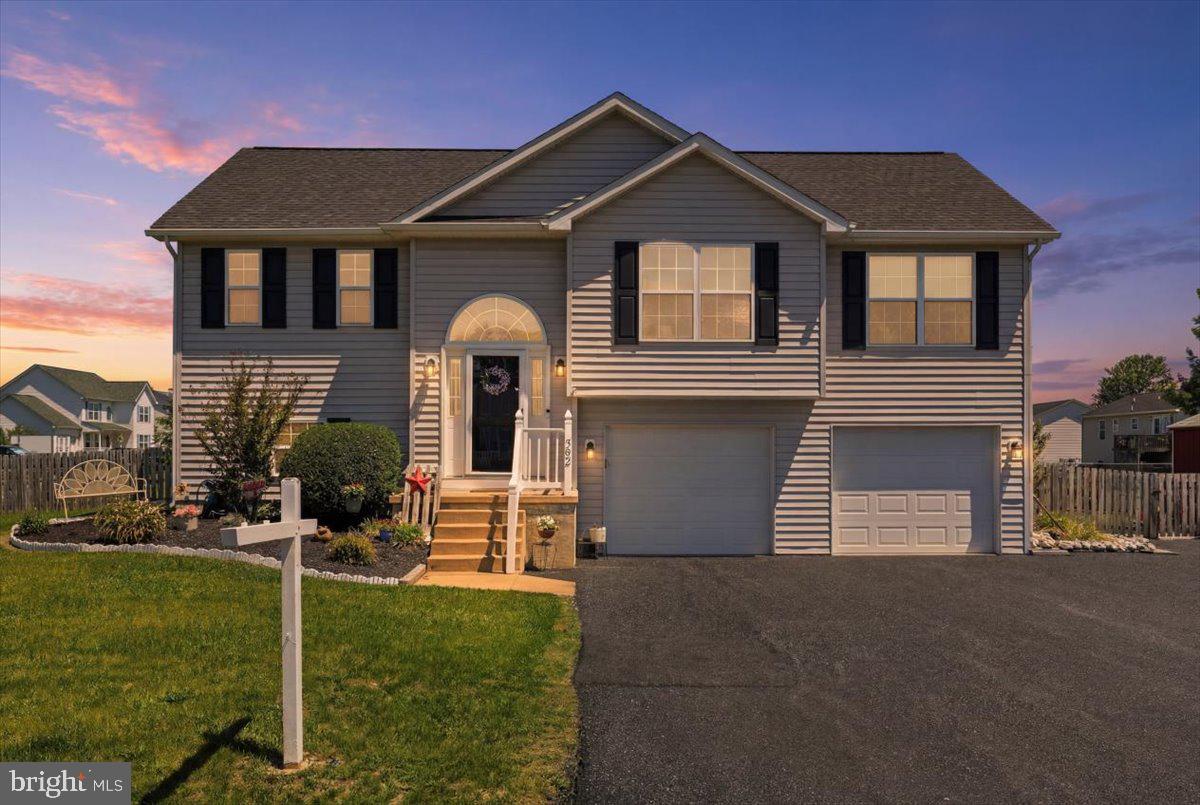302 Dickenson Drive, Inwood
