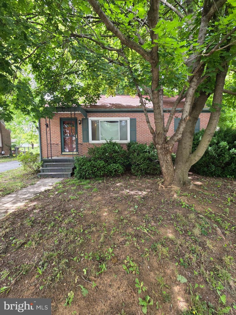 320 Hedrick Avenue