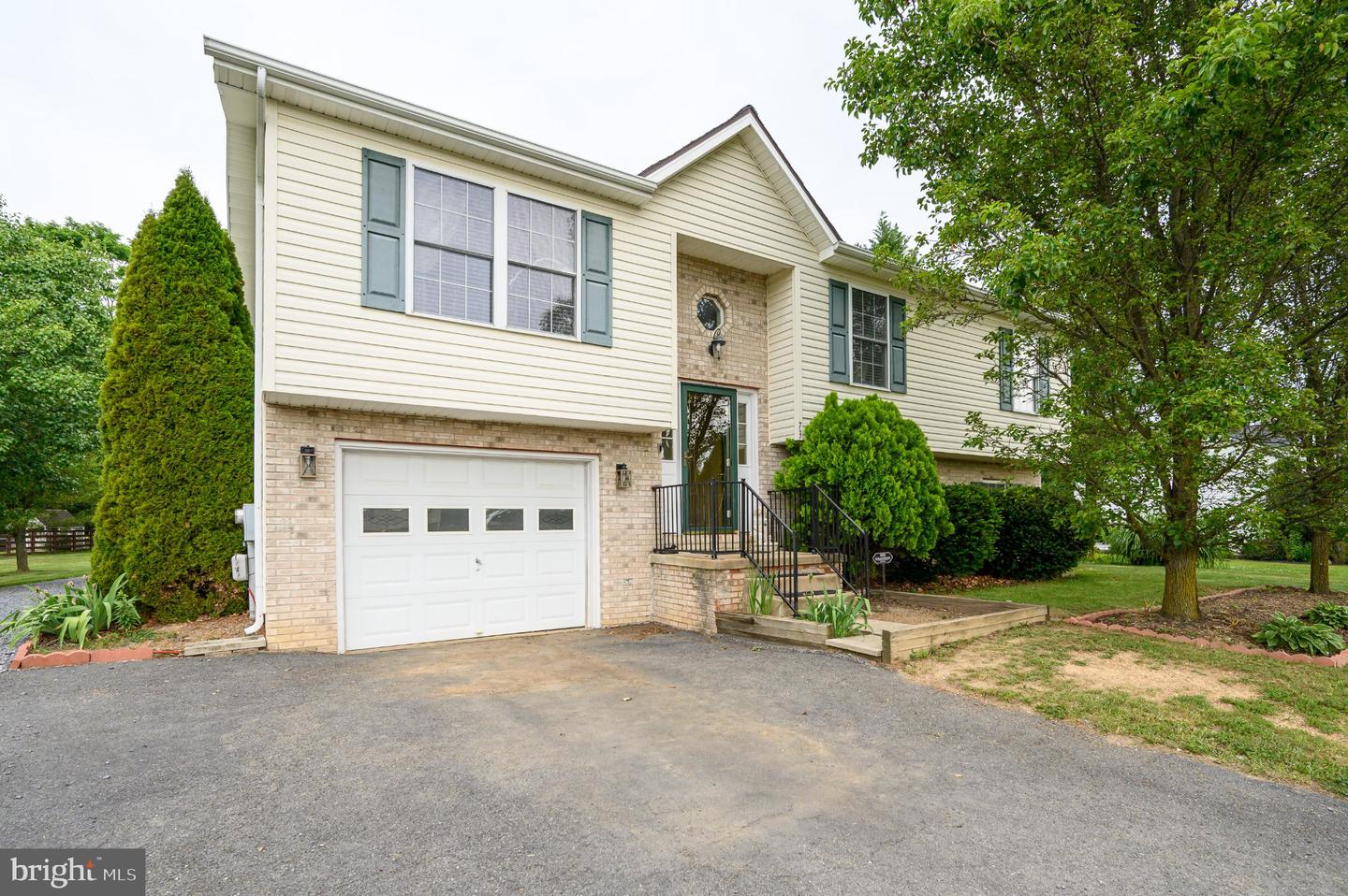 73 Paragon Drive