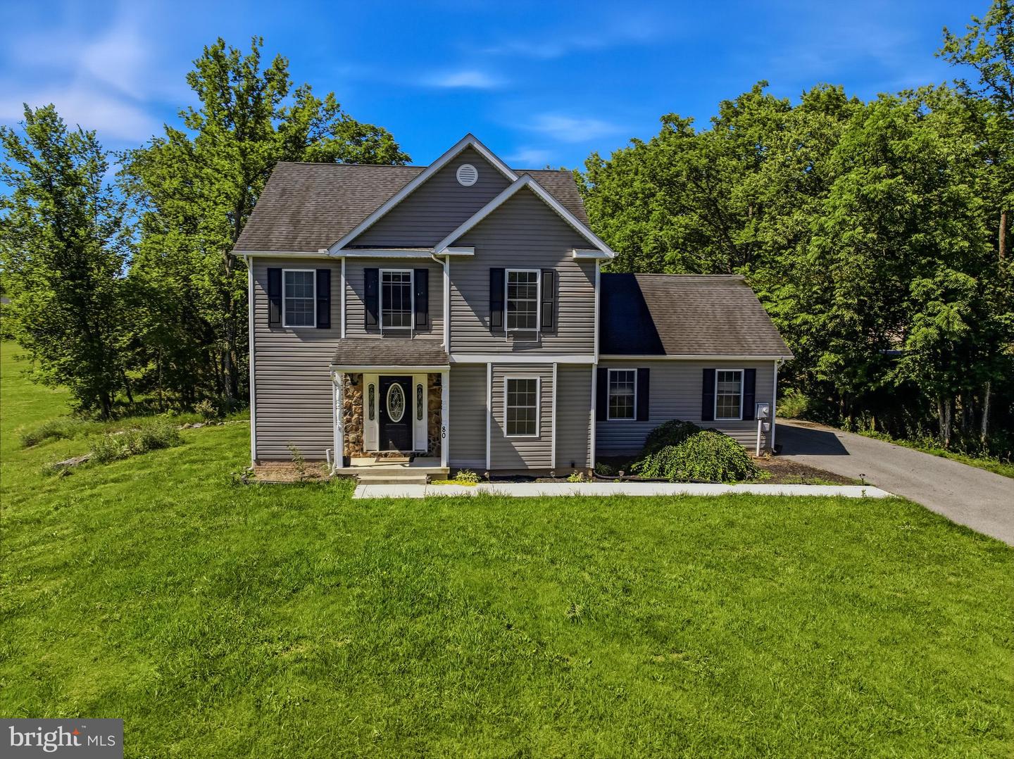 80 Merkaba Way, Martinsburg