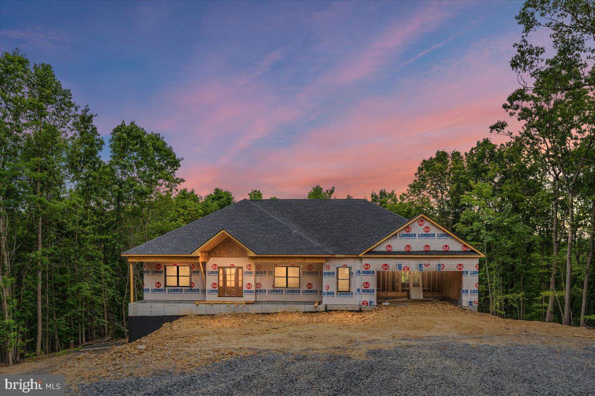 405 Teardrop Trail