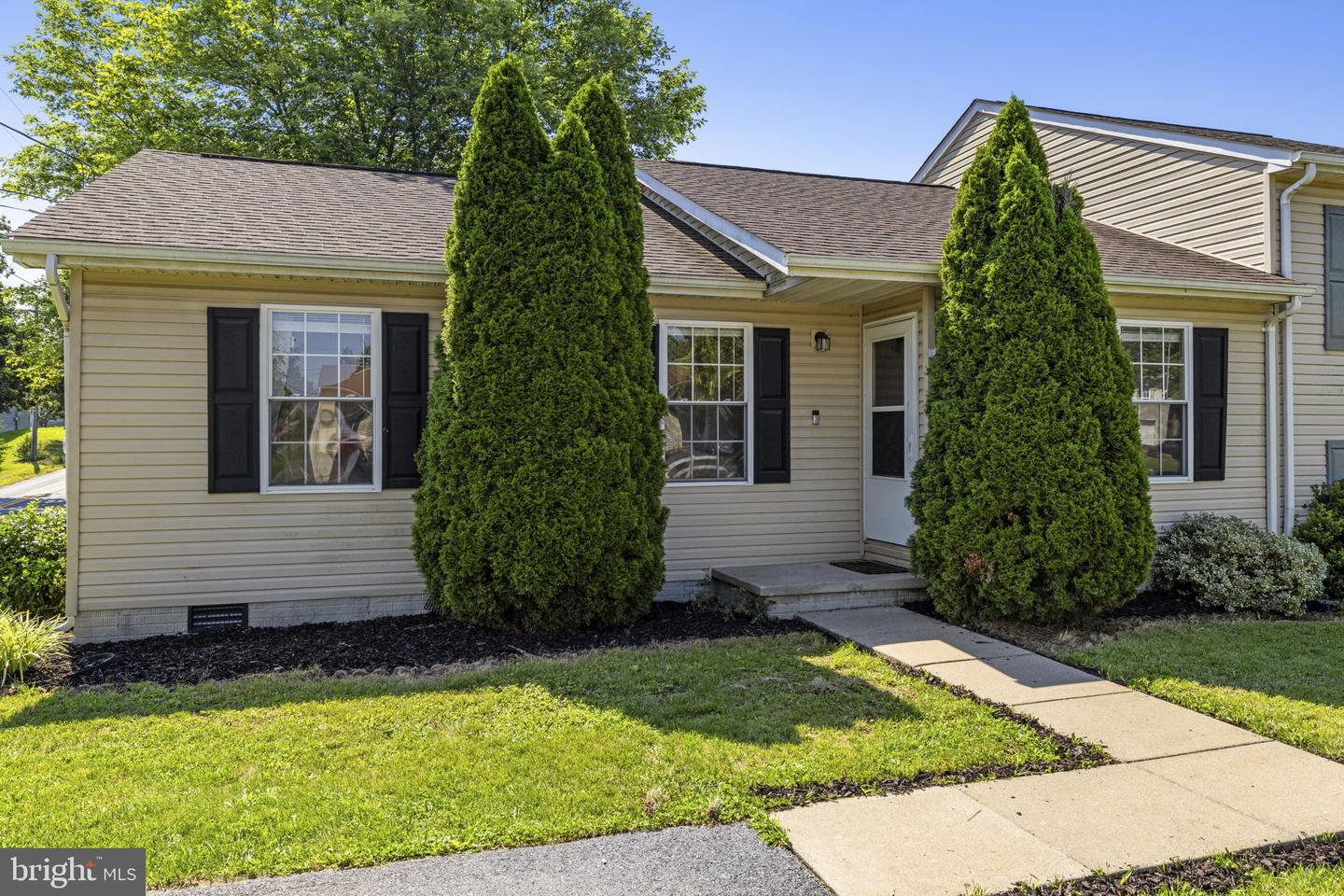 11 Idyllwood Drive