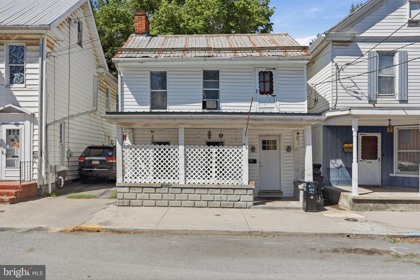 416 W John Street