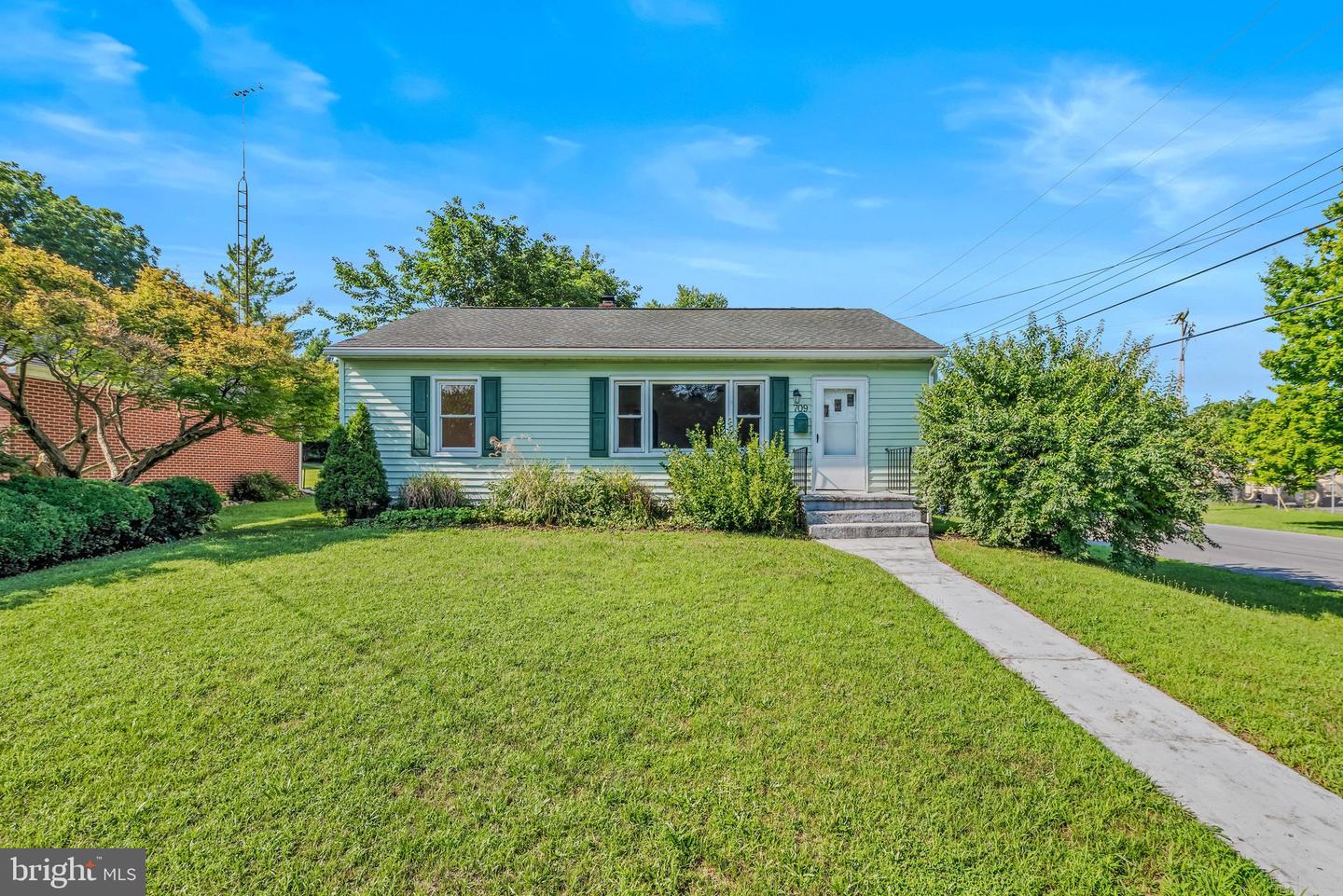 709 Berry Street