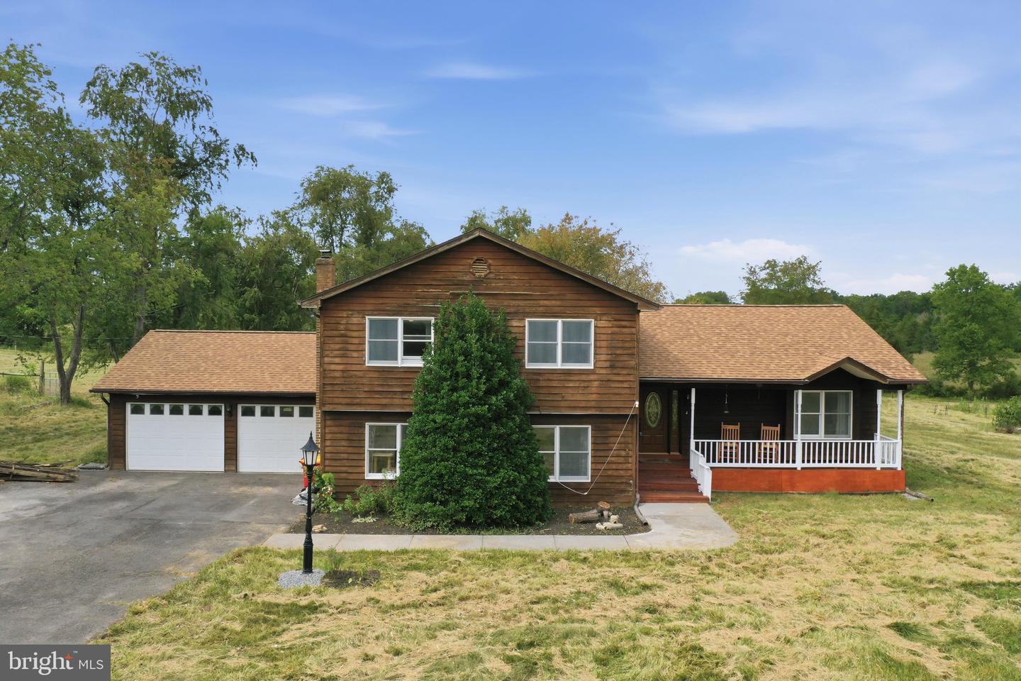 598 White Oaks Drive