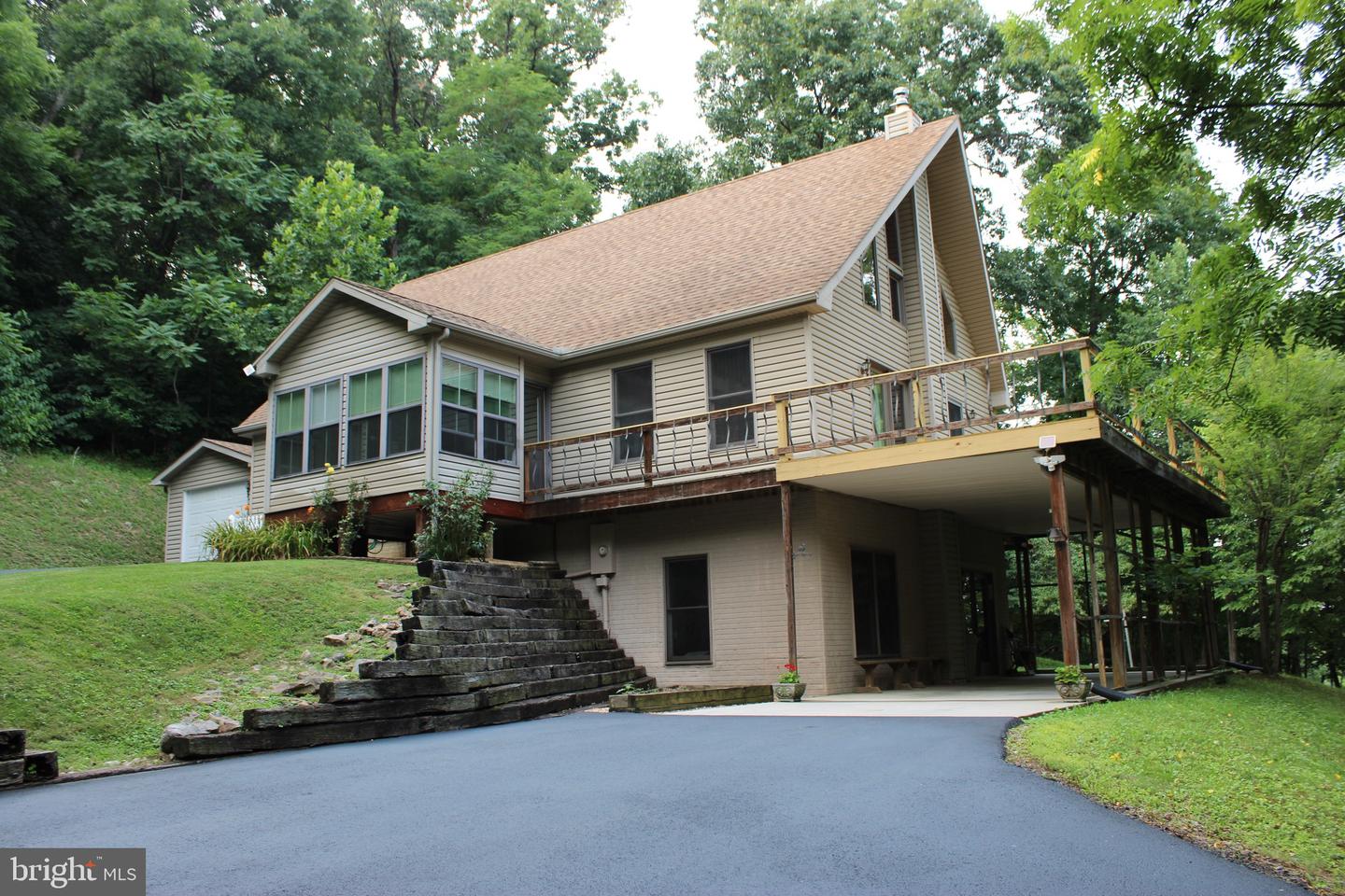957 Butlers Chapel Road, Martinsburg