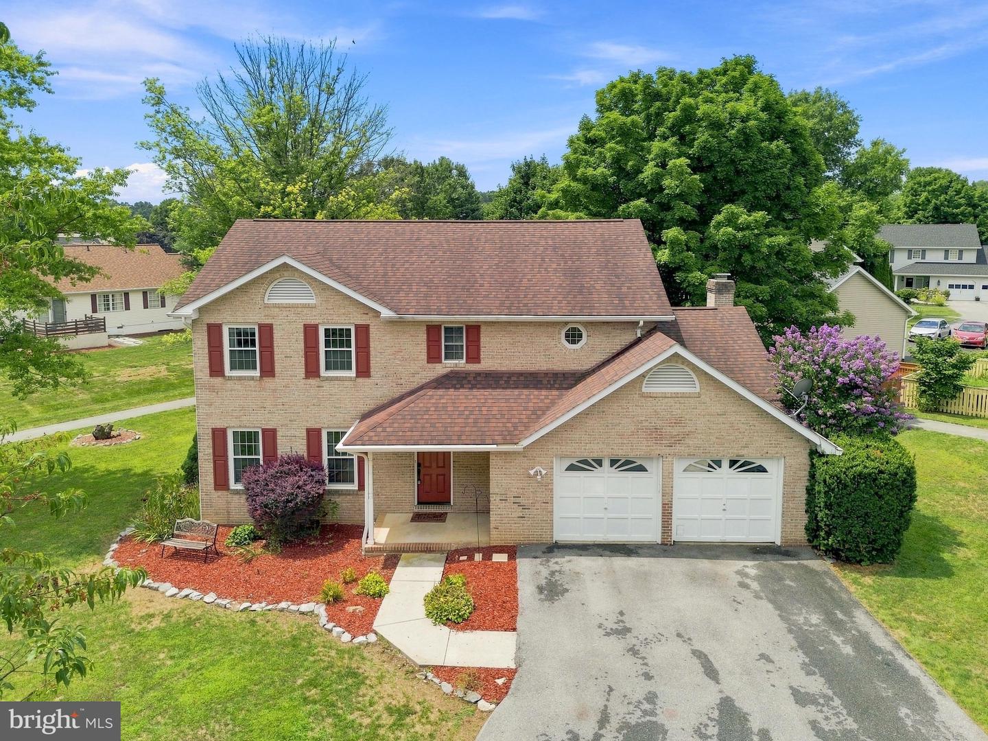 302 Ambler Lane, Falling Waters