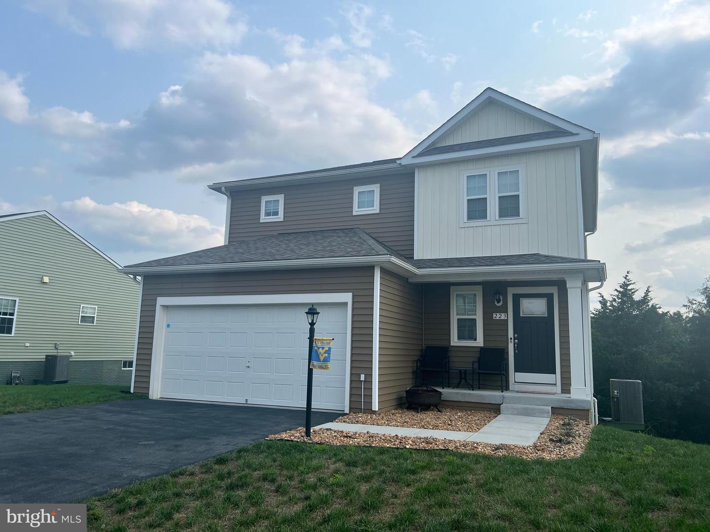 223 Luxor Court