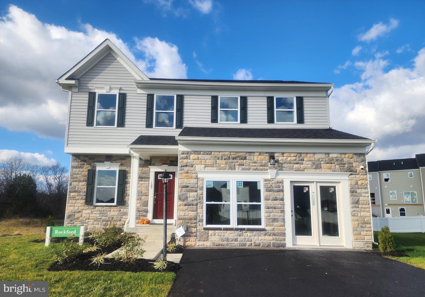 109 Spatterdock Road