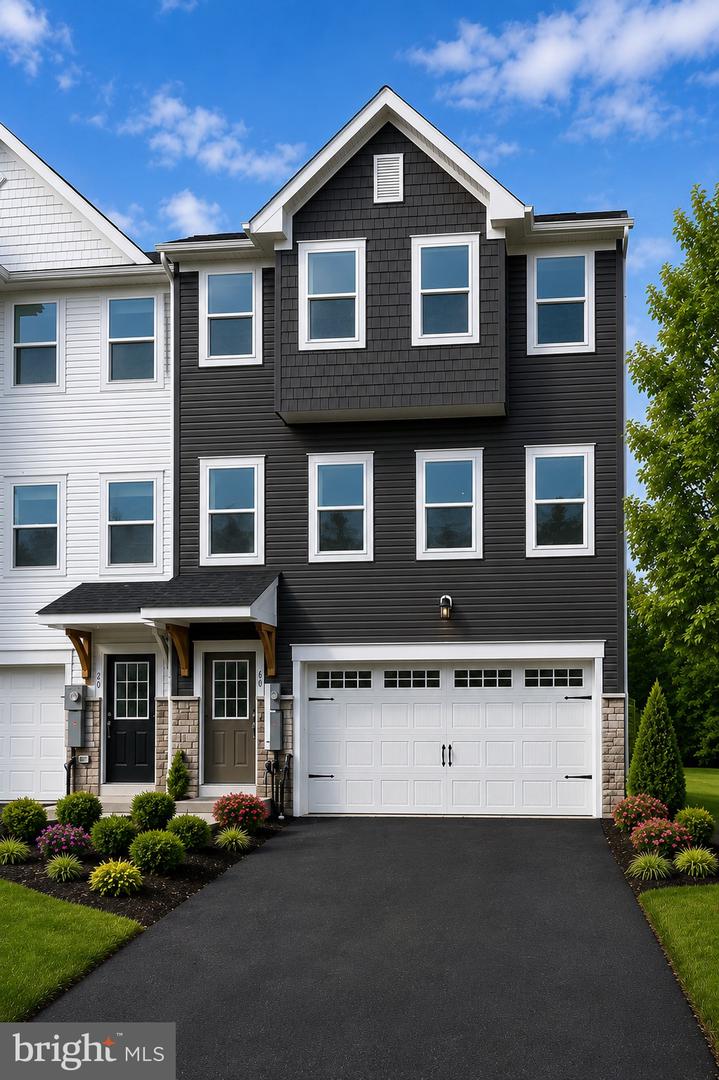 16 Lyriq Court