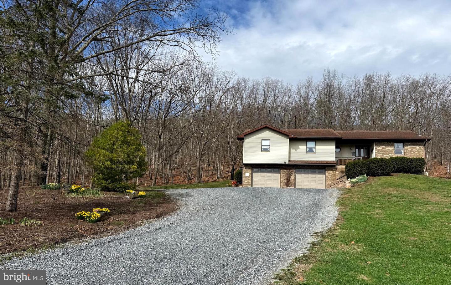 55 Fairfax Corner Road, Cabins