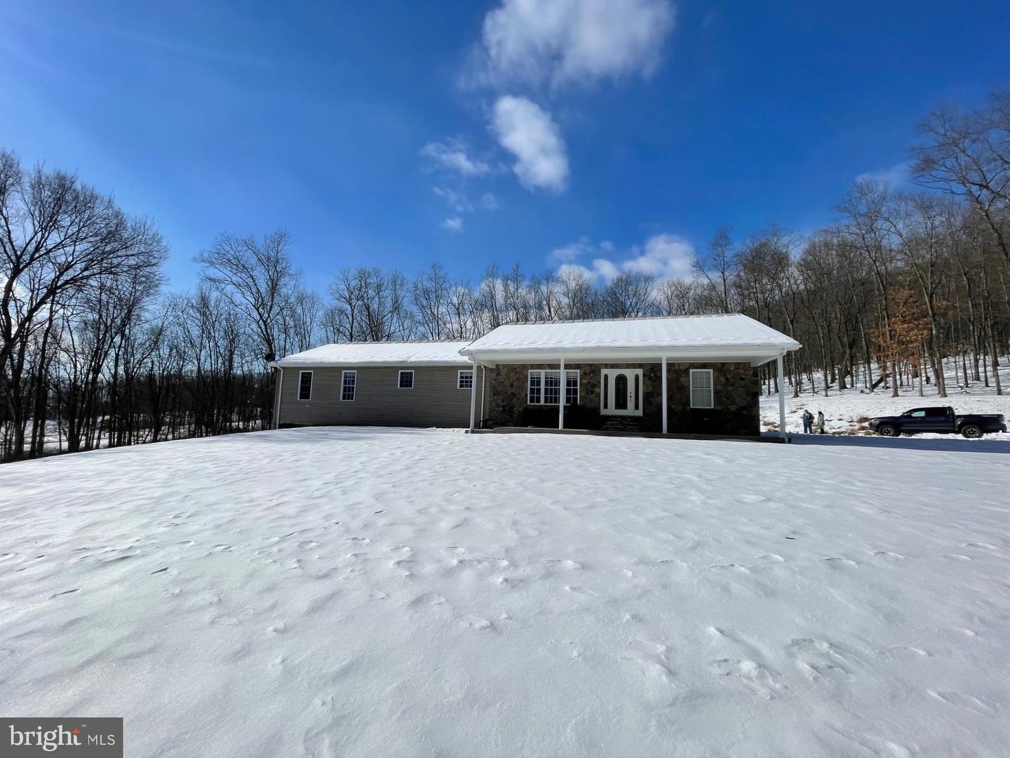 4645 Lower Knobley Road, Maysville